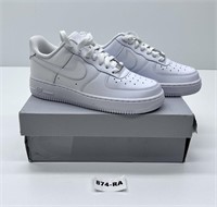 NIKE WOMEN'S AIR FORCE 1 '07 SHOES - SIZE 7.5