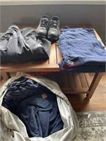 Cintas Gear and Northface Size XXL (living room)