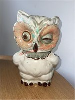 Winking owl cookie jar  (kitchen)