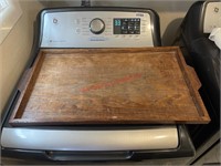 Large wooden tray  (laundry room)