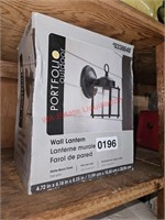 Wall Lantern/Outdoor Light (Garage)