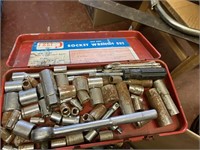 box lot of tools. set of ratchet/socket set,