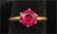 14KT GOLD SOLITARE RING W/ RED STONE