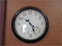 Wall Clock w/ Temperature & Humidity