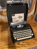 TIPPA S TYPEWRITER MADE IN WEST GERMANY