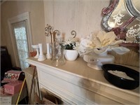 LOT OF VASES AND DECOR