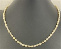 Fresh water pearl necklace 18"L