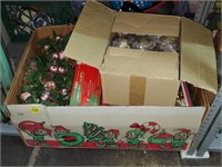 Box Lot of Assorted Xmas Decorations