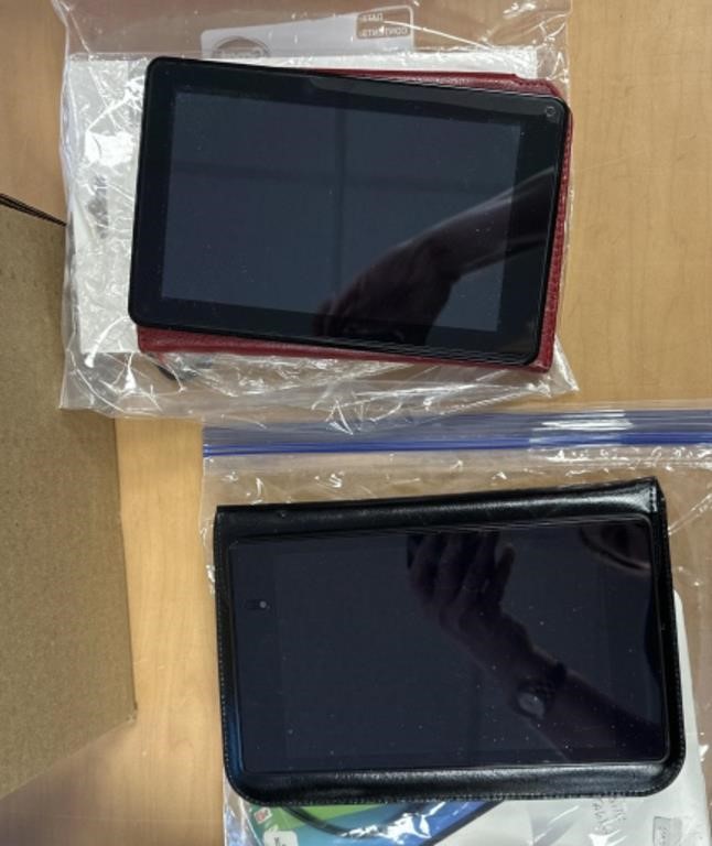 1 Kindle & 1 Nexus tablets untested