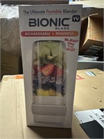 Rechargeable personal blender