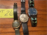3 VINTAGE TIMEX WATCHES - 2 WIND UPS & 1 AUTOMATIC