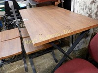table w/4 stools