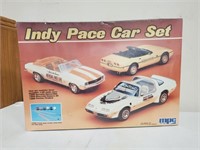 Indy Pace Car model set
MPC 1:25 scale 3 piece
