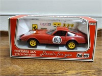 Ferrari 365 toy car
1:25 scale