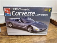 1998 Chevrolet Corvette Convertible
AMT 1:25