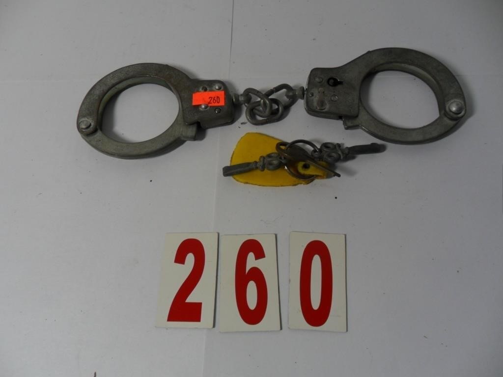 Hand Cuffs with Keys