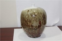 A Signed Shigeko Pottery Vase
