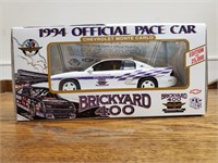 1994 Brickyard 400 toy Monte Carlo Pace Car
1:25