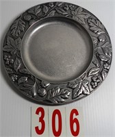 77321 Falling Leaves 8" Metal Plate