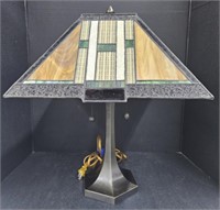 (AR) Vintage Dale Tiffany Lamp With Stained Glass
