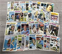 (60) 1977 Topps Baseball Cards