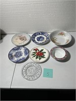 VINTAGE COLLECTIBLE PLATES LOT MISC PATTERNS