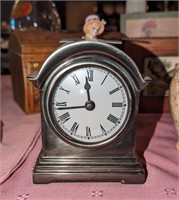 Mantle Clock