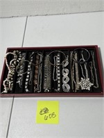 VINTAGE JEWELRY LOT WITH STERLING SILVER
