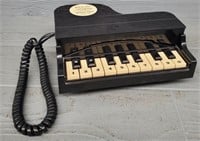 Vintage Crusader Piano Phone
