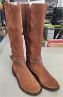 Clark's Stylish Women's Boots - Size 6½