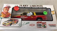 1995 TERRY LABONTE CHEVY SUBURBAN DIE CAST BANK