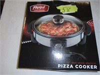 Parini pizza cooker