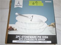 2 pc stoneware pie dish w/ server