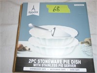 2pc stoneware pie dish w/ server