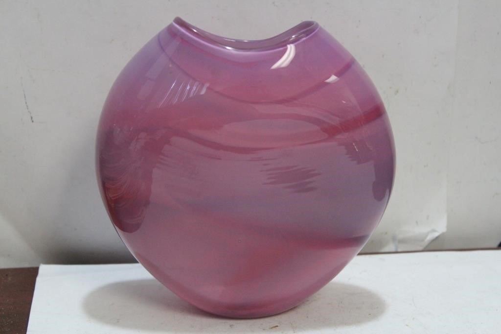 A Glass Light Studio Artglass Vase