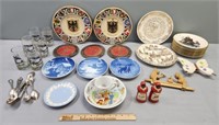 Porcelain; Pottery & Glass Lot Collection