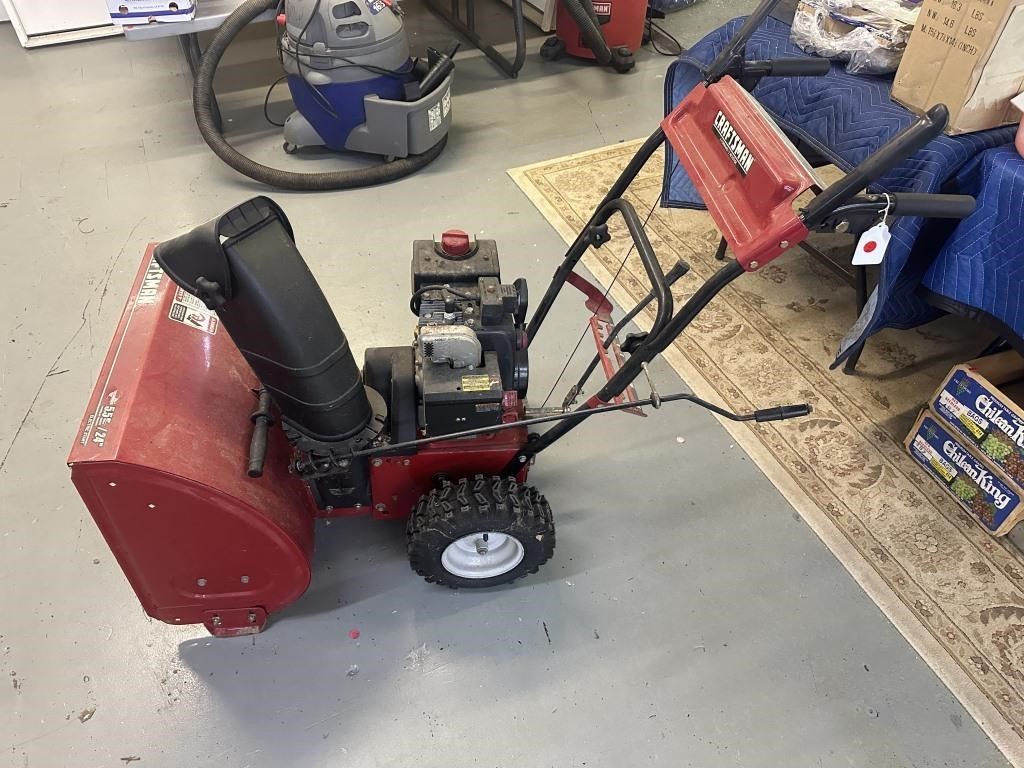 CRAFTSMAN SNOWBLOWER 5.5HP 24"'