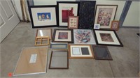 ASSORTMENT OF PICTURES AND FRAMES