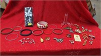 VINTAGE PIECES OF JEWELRY