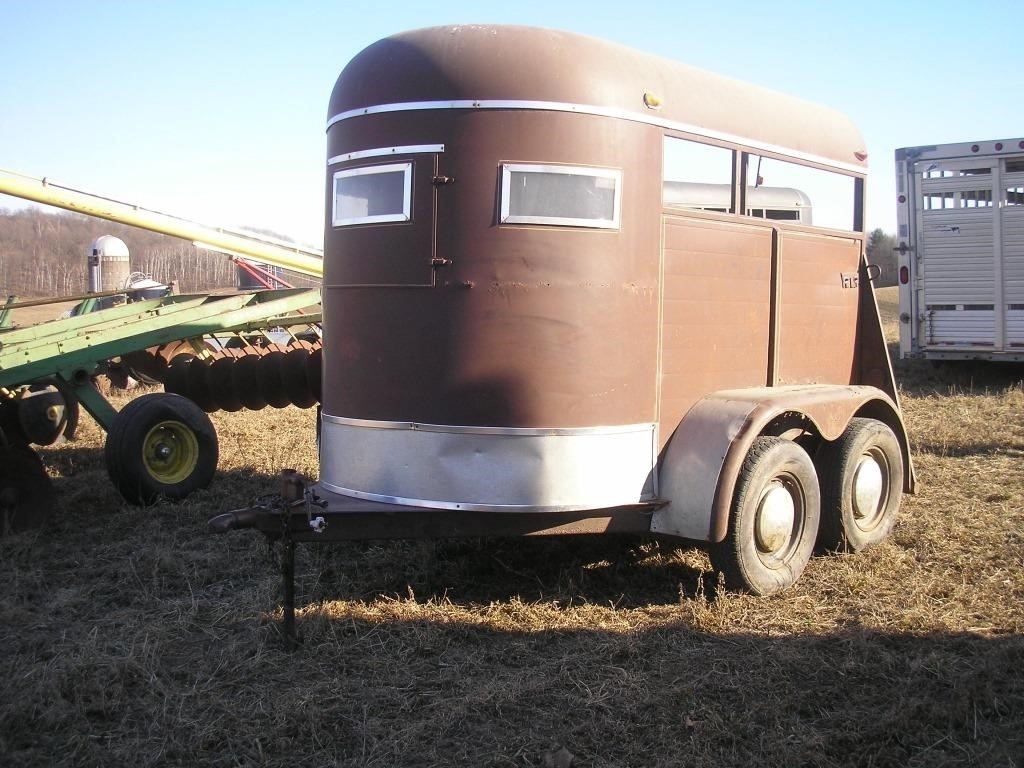 '74 IMPERIAL 2-HORSE TRAILER