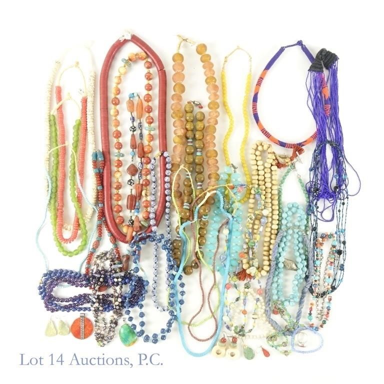 29 Fashion Jewelry Beaded Necklaces, 3 Pendants