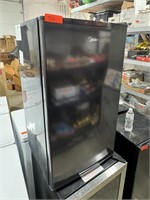 Midea 3.3 Cu.Ft. Single Door Minifridge, Tested an