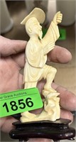 ANTIQUE CARVED IVORY CHINESE SCULPTURE