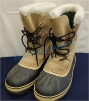 Sorel waterproof snow boots size 10