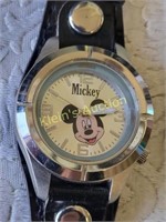 disney mickey mouse watch analog light up