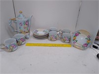 Tea set for 4