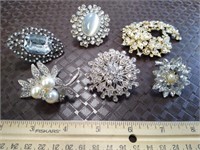 Brooches 6