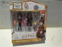 NEW HARRY POTTER MAGICAL MINIS TOY FIGURES