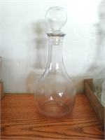 CLEAR GLASS DECANTER WITH STOPPER