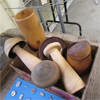 BOX OF TURNED WOOD CRAFTS